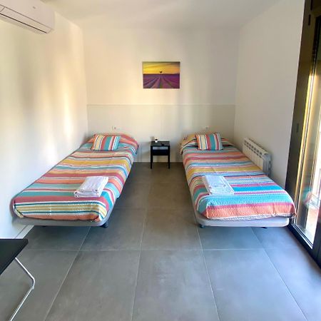 Hostal La Masia Manresa Buitenkant foto
