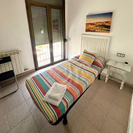 Hostal La Masia Manresa Buitenkant foto