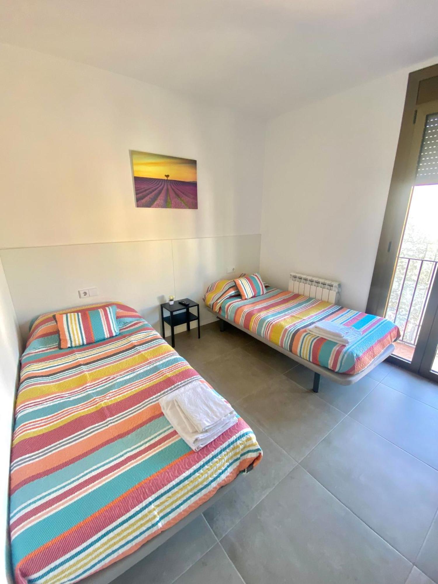 Hostal La Masia Manresa Buitenkant foto